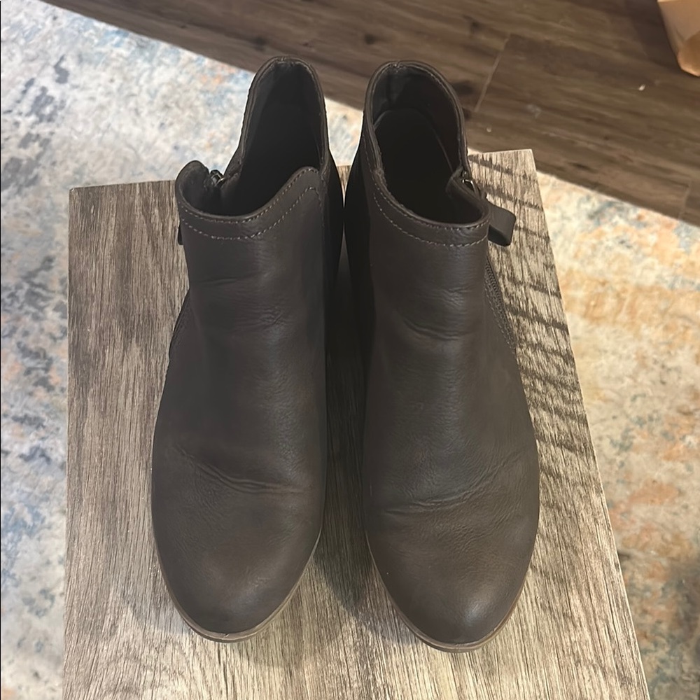 Women's Brown Ankle Boots 11W wide bootie